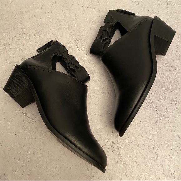 NEW Kelsi Dagger Kadeeja Ankle Bootie Size 7 - Picture 2 of 11